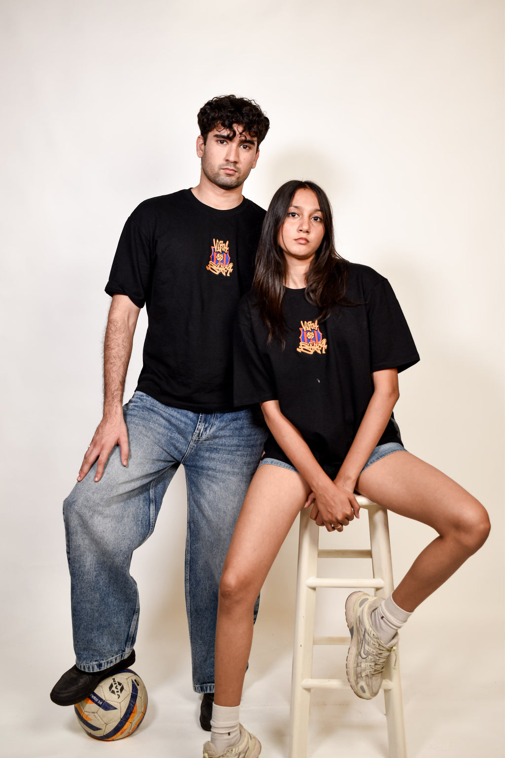 Black Mes Que Un Club Tee, image 12